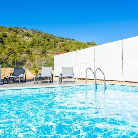 Seahorse Villa Spathion
